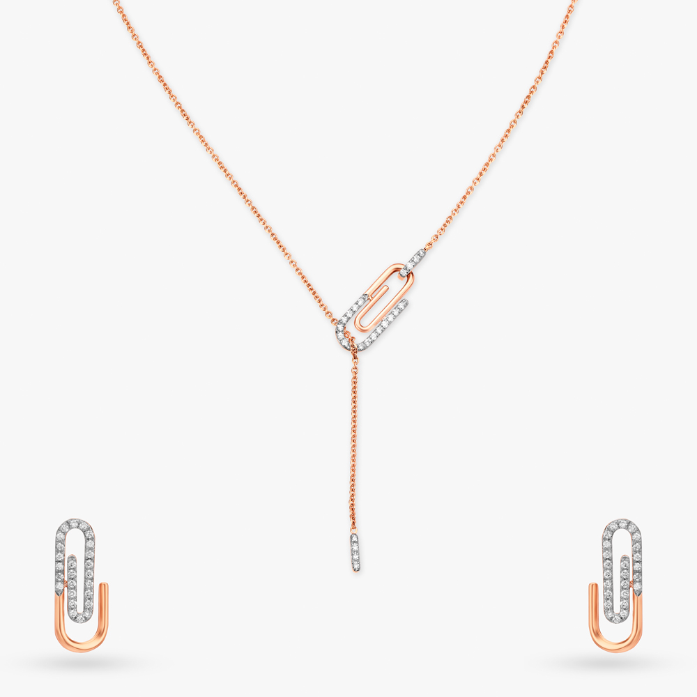 Tanishq – Queen of hearts ❤️ @TanishqJewelry #Tanishq #Queenofhearts  #Anujapandey #styl… | Diamond necklace designs, Bridal diamond necklace,  Small diamond necklace