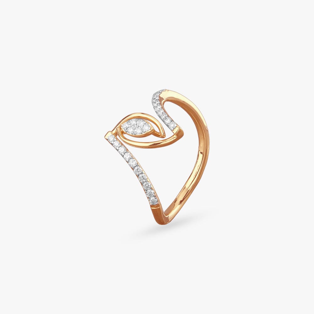 

Ribbon Flow Diamond Ring