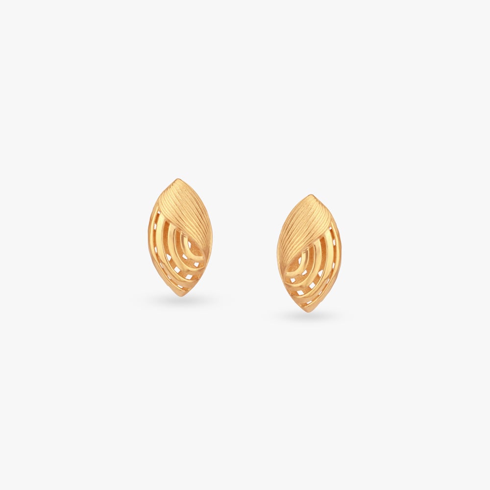 

Ripple Curve Gold Stud Earrings
