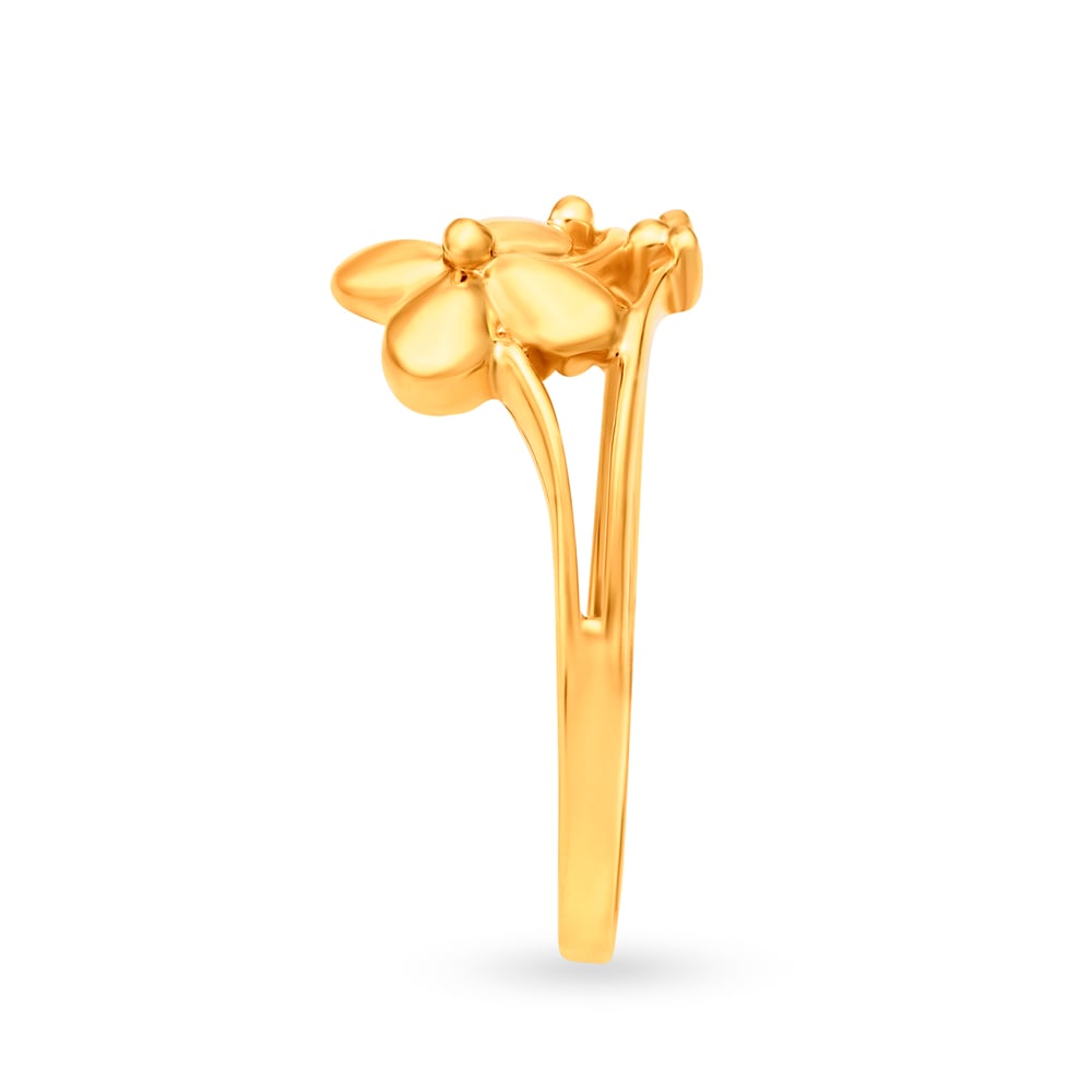 Delicate 22 Karat Yellow Gold Flowerbud Ring,,hi-res image number null