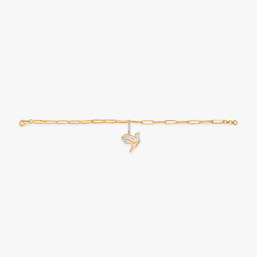 An Elegant Swoop Diamond Bracelet,,hi-res image number null