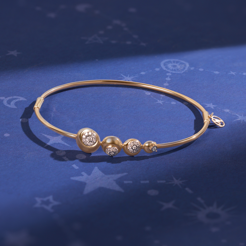 Dancing Diamond Bangle