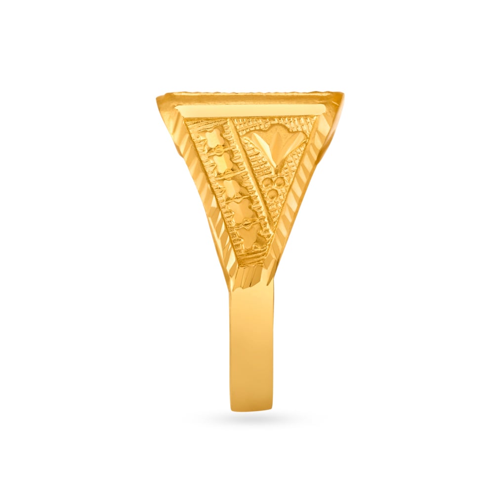 Elaborate 22 Karat Yellow Gold Square Finger Ring,,hi-res image number null
