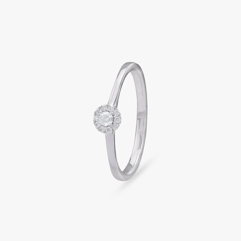 

Moonbeam Spark Diamond Ring