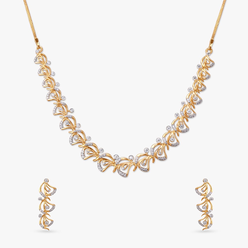 

Dancing Petals Diamond Necklace Set