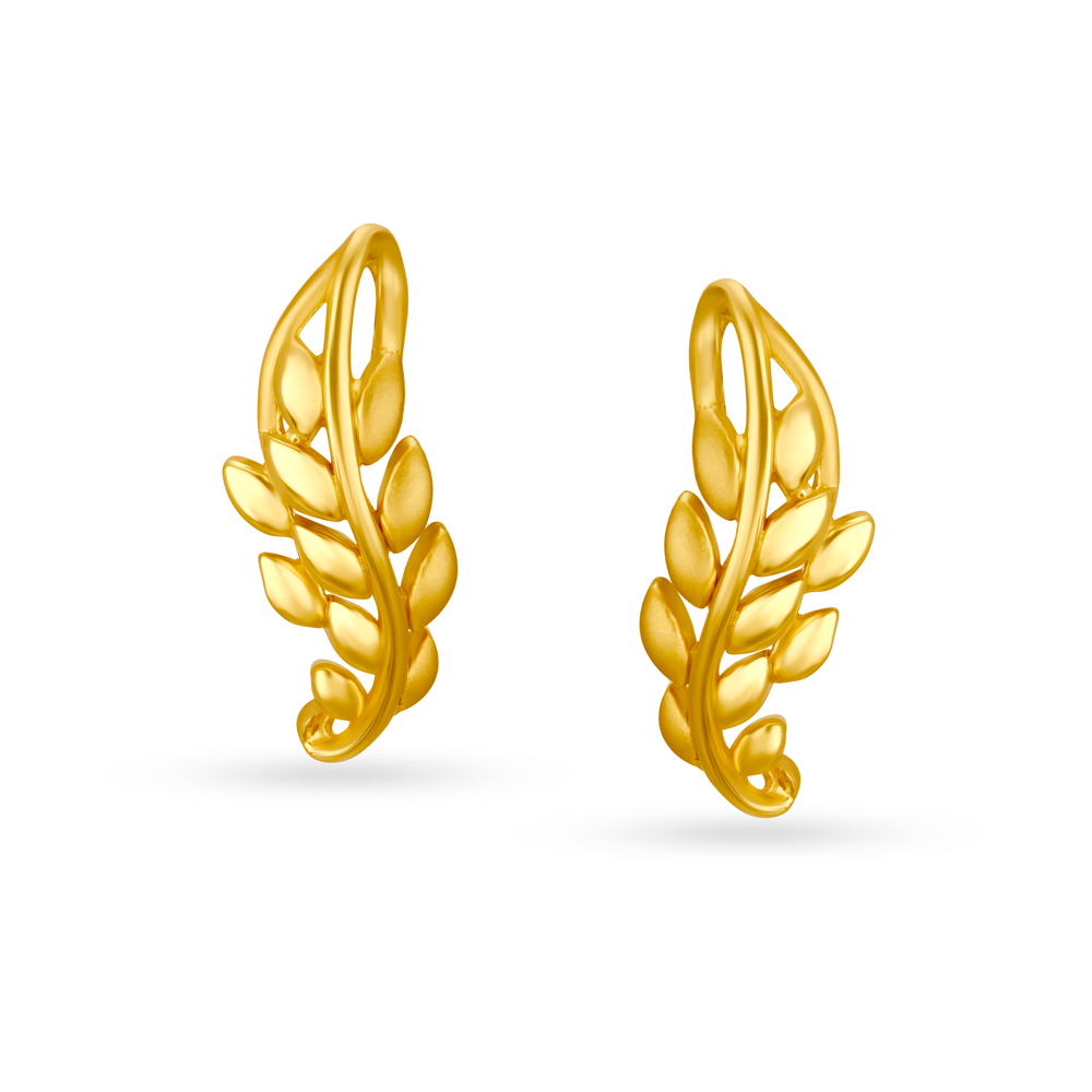 Flourishing Yellow Gold Vine Pendant and Earrings Set,,hi-res image number null