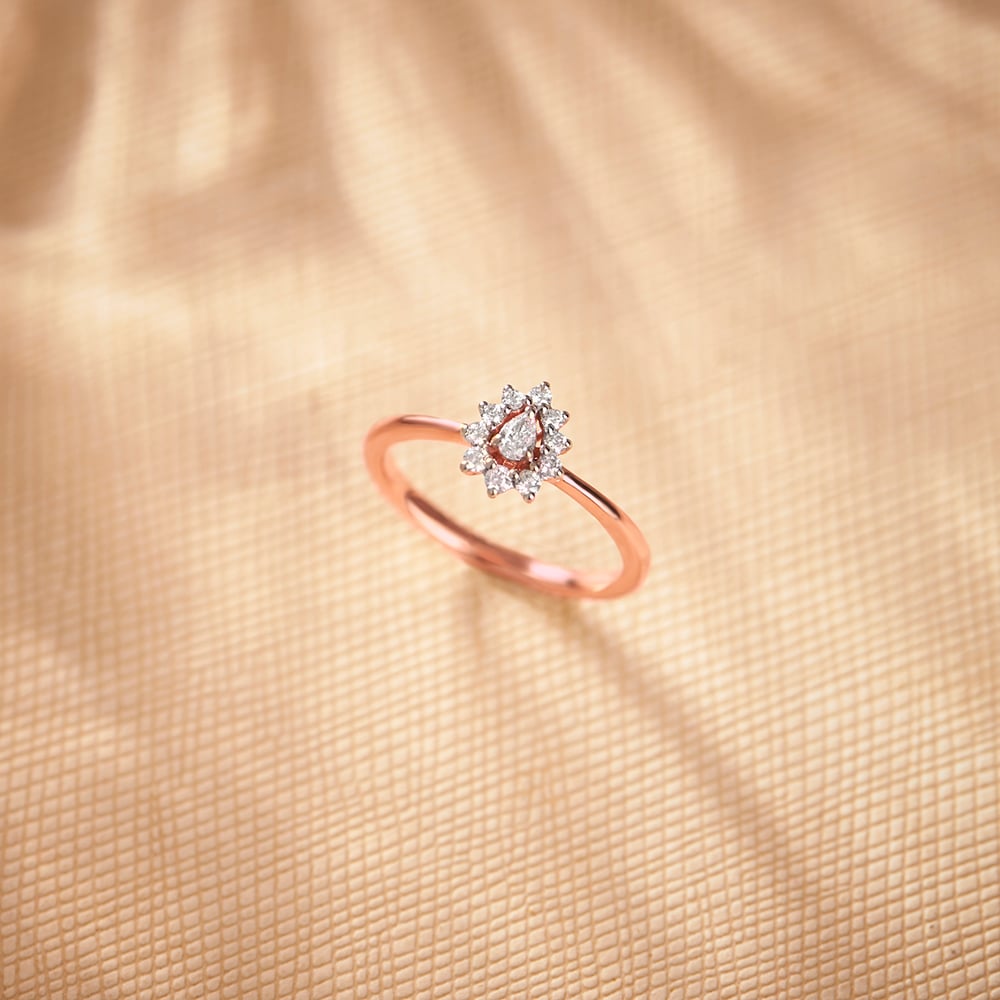 Alluring Simple Diamond Ring