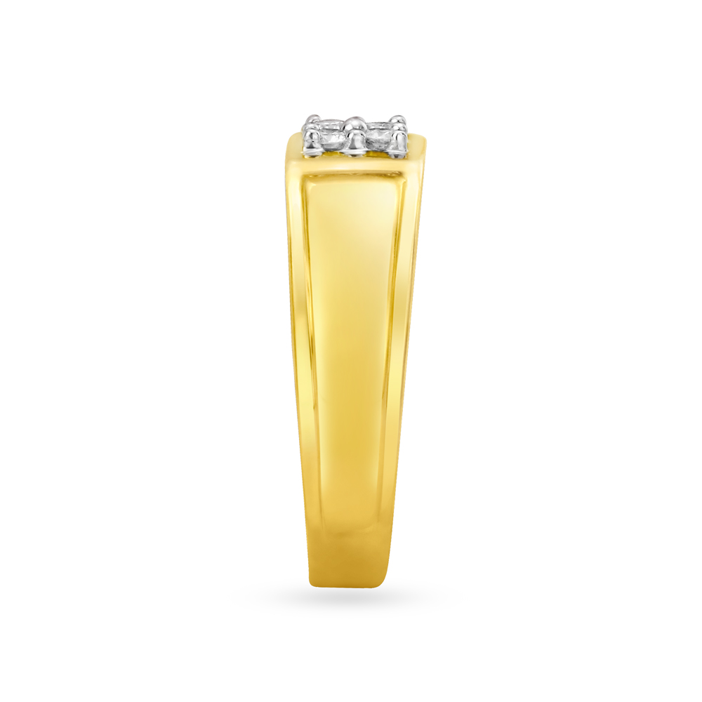 Breathtaking Gold and Diamond Finger Ring for Men,,hi-res image number null