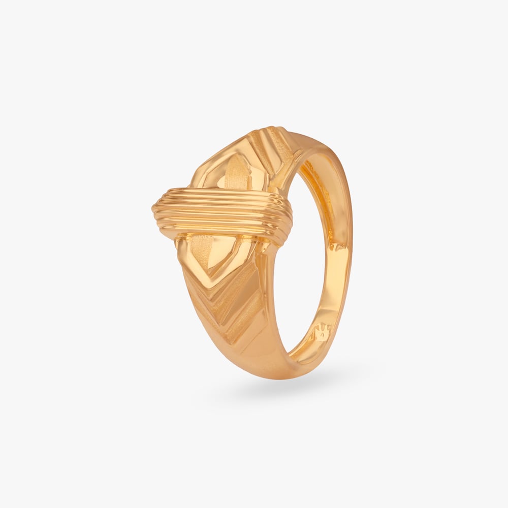 

Regal Chevron Gold Ring For Men