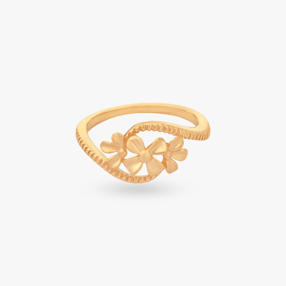 Trio Bloom Gold Ring,,hi-res image number null
