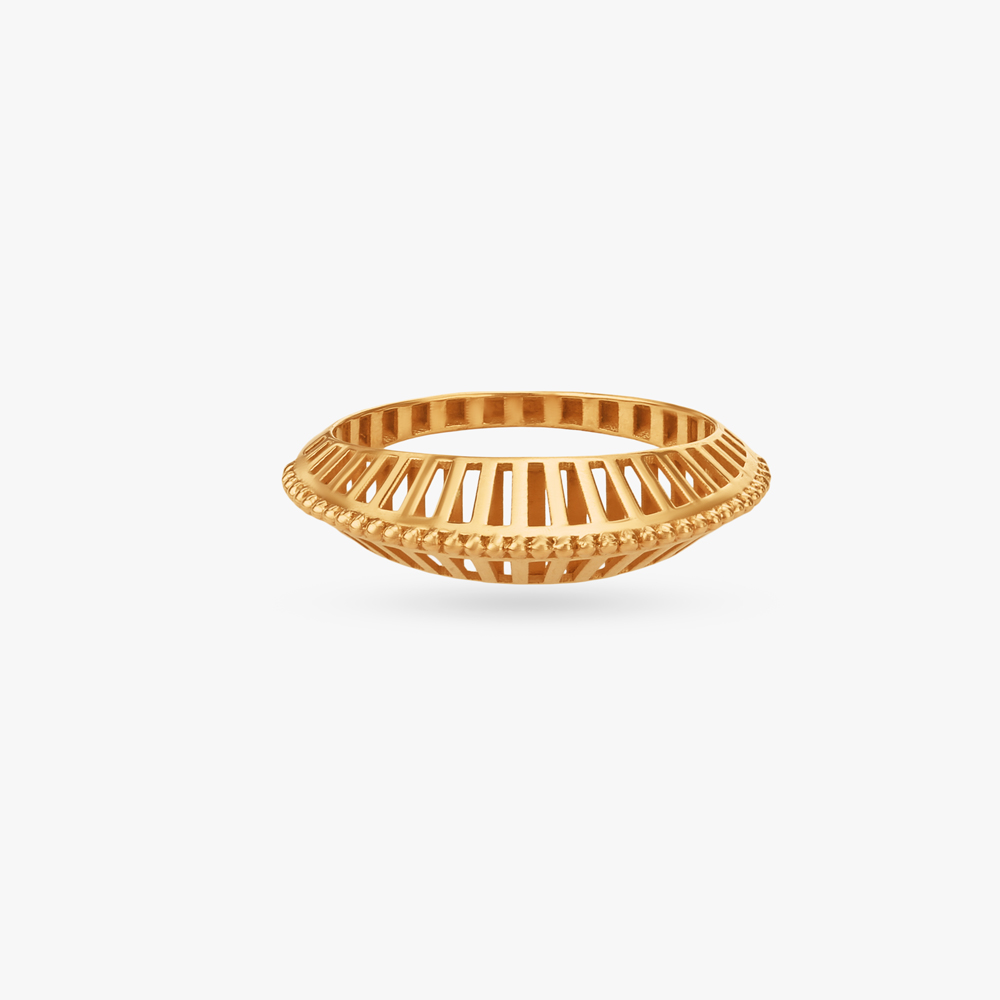 

Radiant Arc Gold Ring