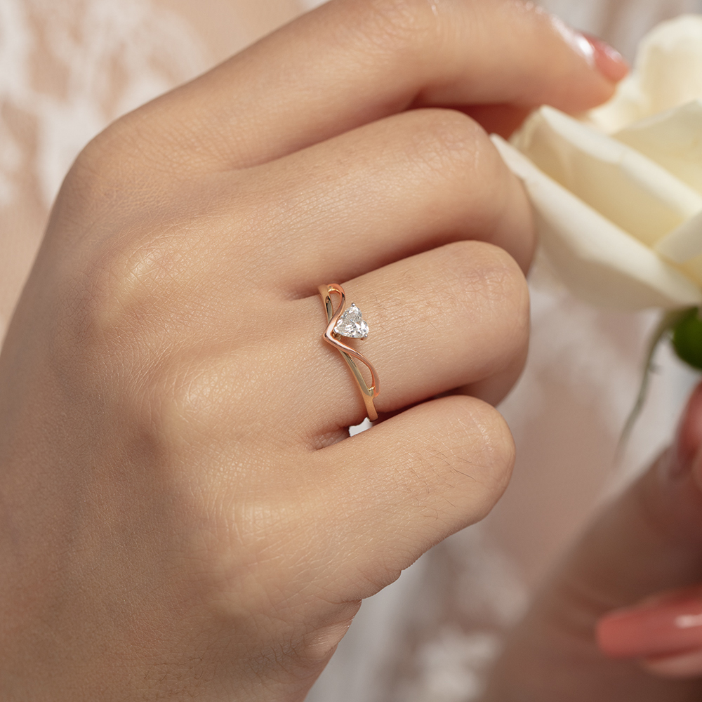 Enchanted Heart 14 kt Gold & Diamond Finger Ring,,hi-res image number null