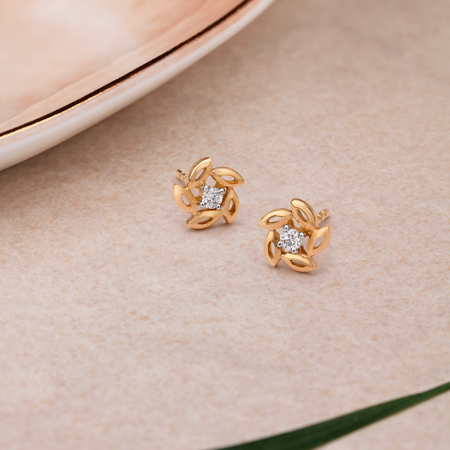 14K Gold Spike Stud Earrings – Baby Gold