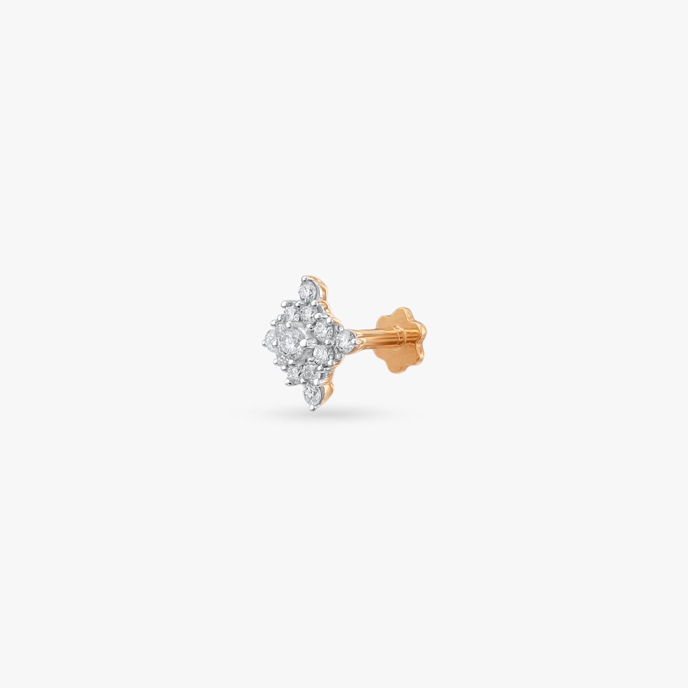 

Star Bloom Diamond Nose Pin