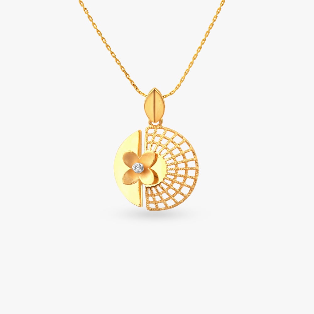 

Sculpted Bloom Gold Pendant