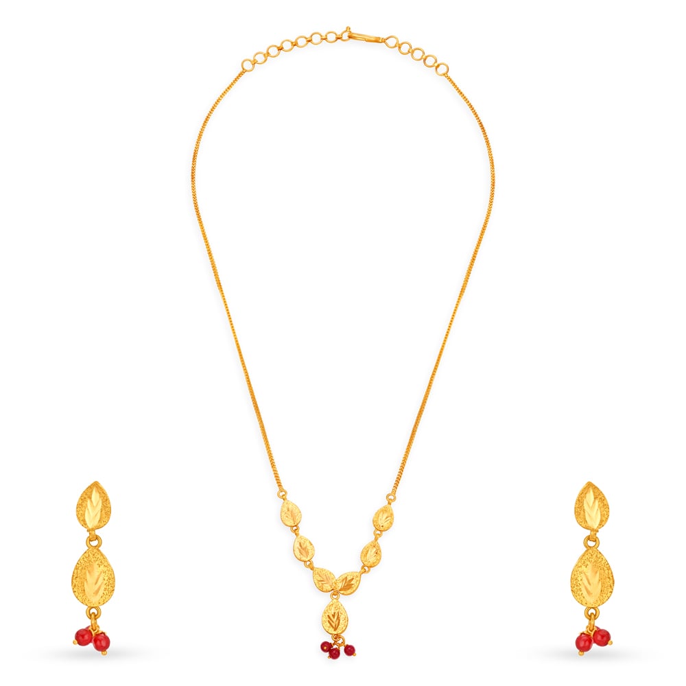 Dainty Gold Necklace Set,,hi-res image number null