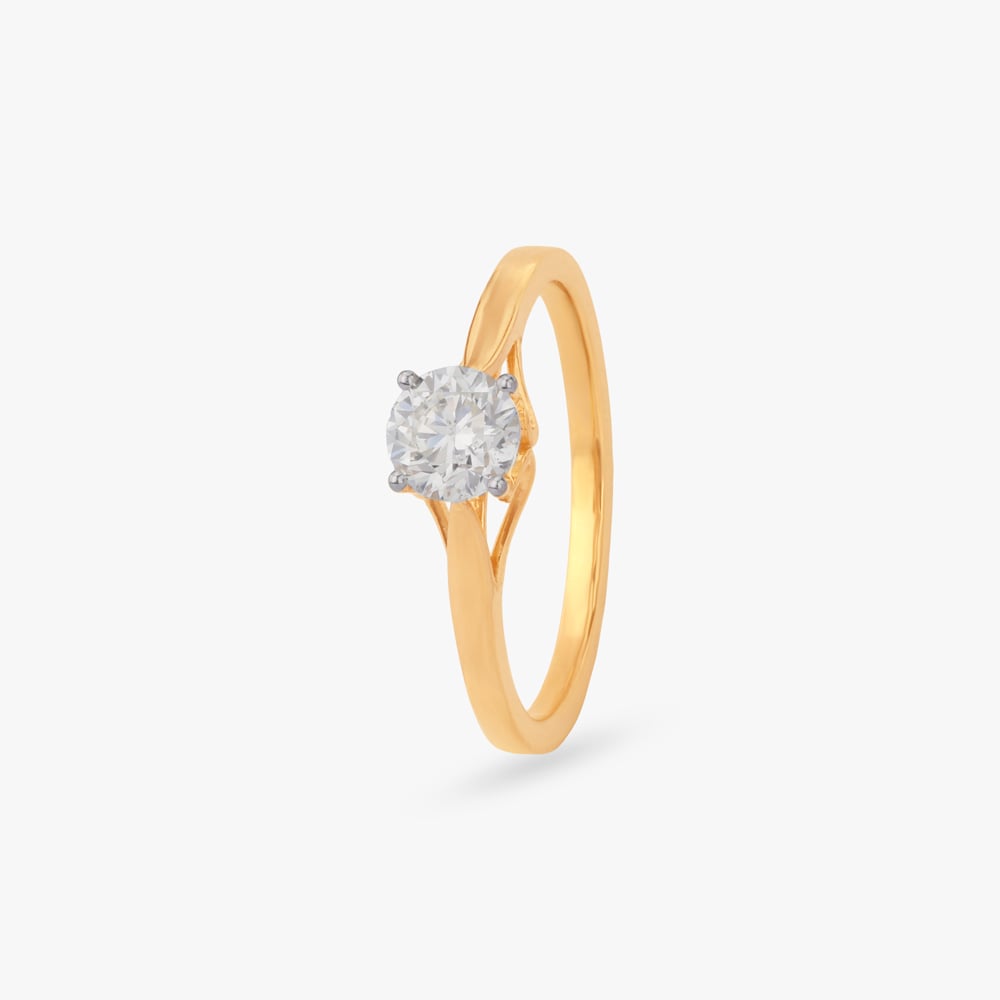 

Classic Elegance Solitaire Ring