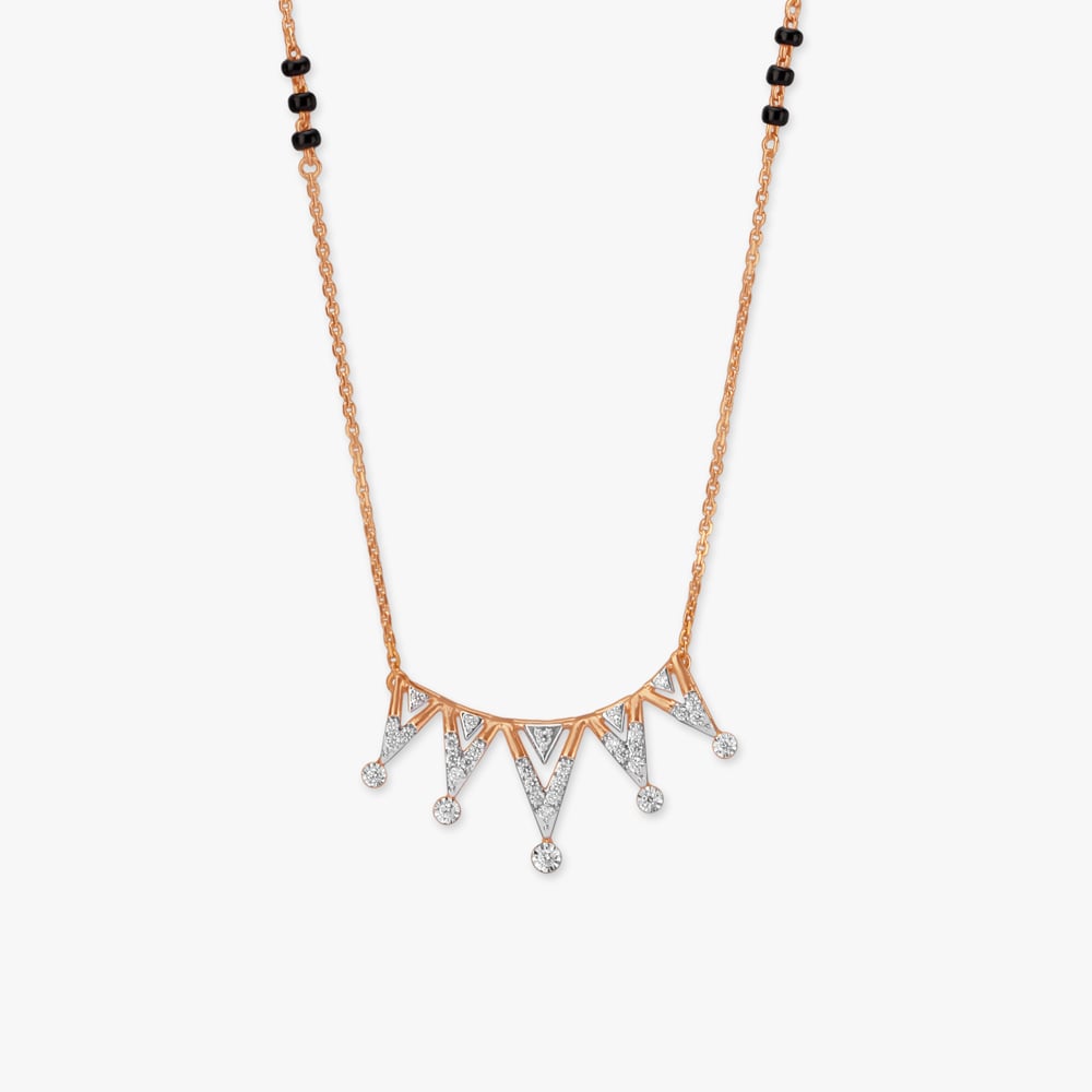 

Glamorous Peaks Diamond Mangalsutra