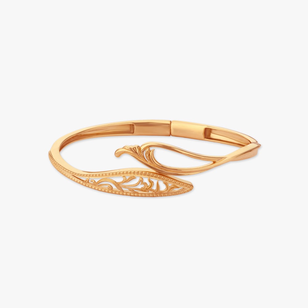 

Swirl Elegance Gold Bangle
