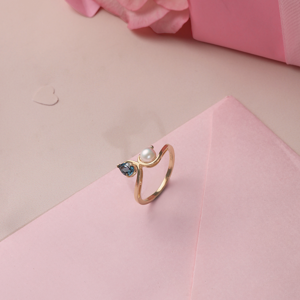 Swirl Spark Pearl & Gold Ring,,hi-res image number null