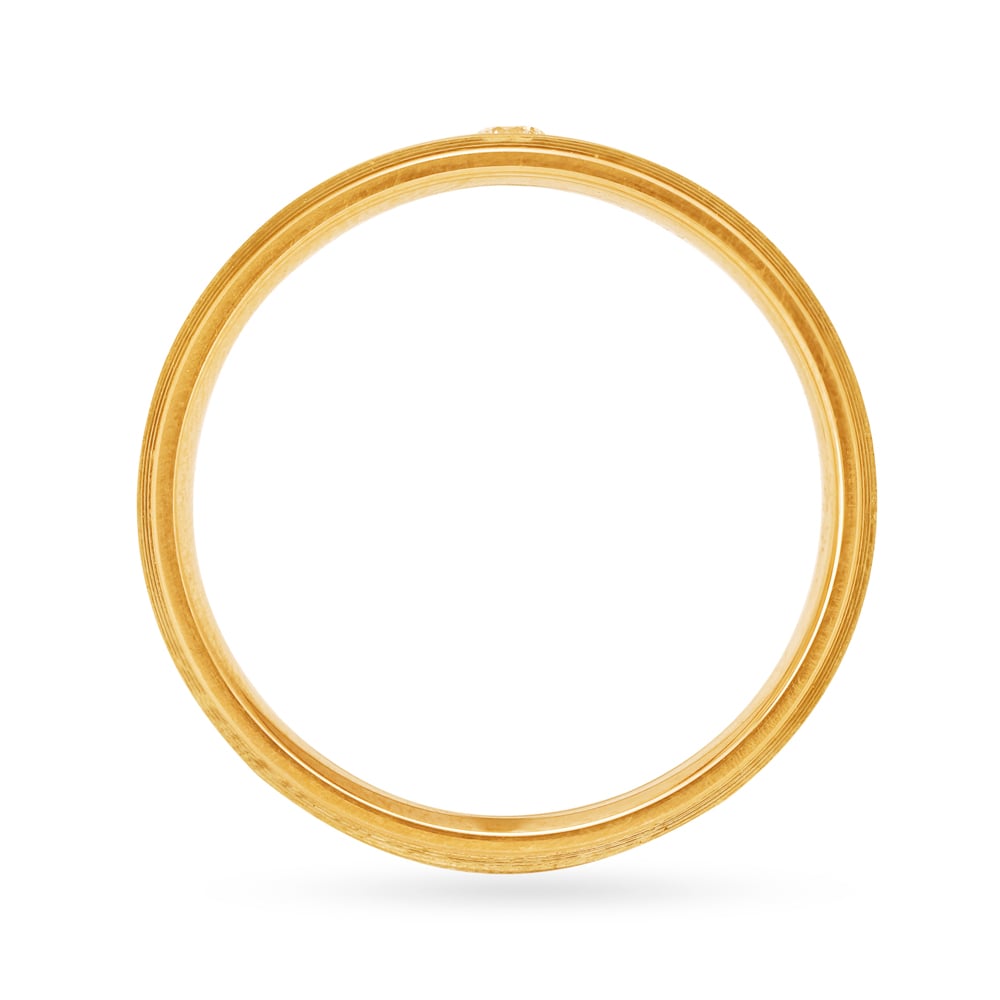 Elegant 18 Karat Gold And Diamond Finger Ring,,hi-res image number null