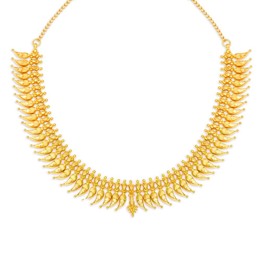 

Queenly South Indian Gold Necklace for the Indian Bride