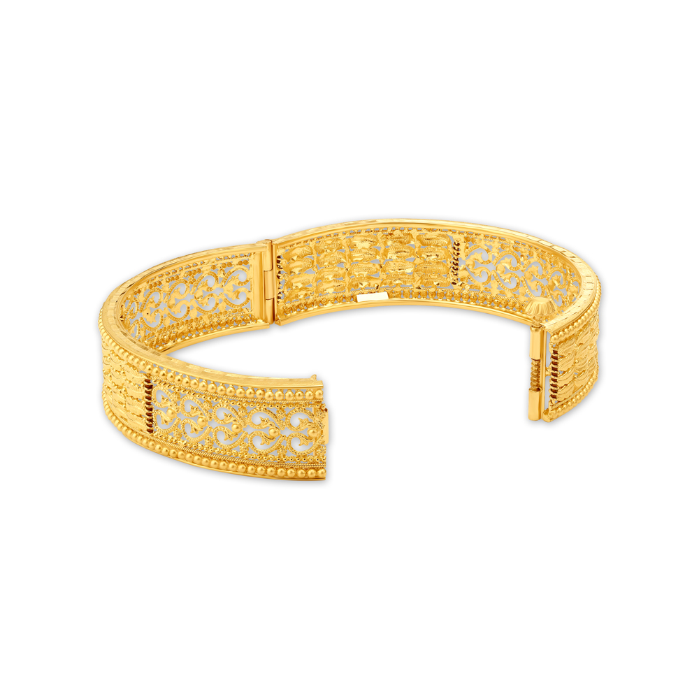 Elegant Filigree Gold Bangle