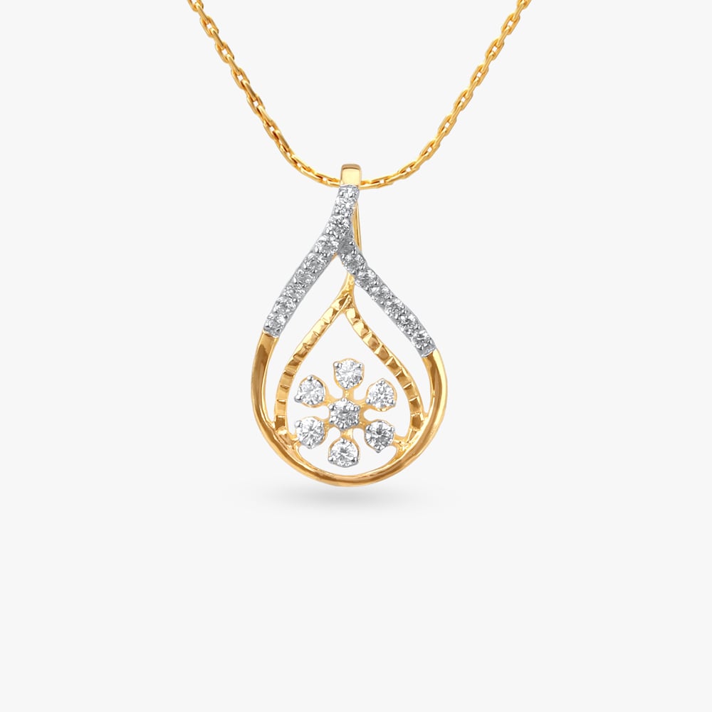 

Garden Dew Diamond Pendant