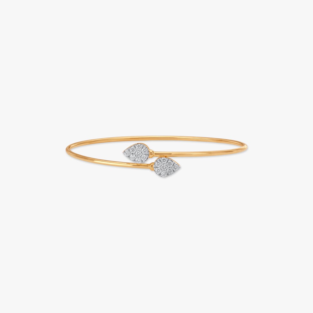 

Teardrop Whisper Diamond Bangle