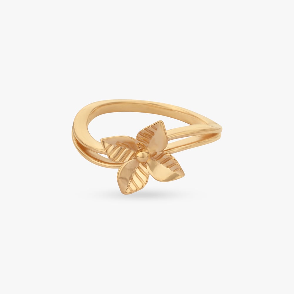 

Delicate Petal Gold Ring