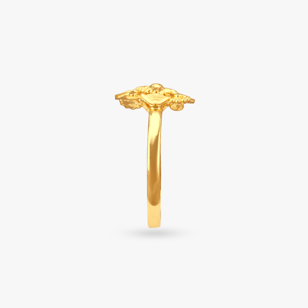 Petal Cluster Gold Ring,,hi-res image number null