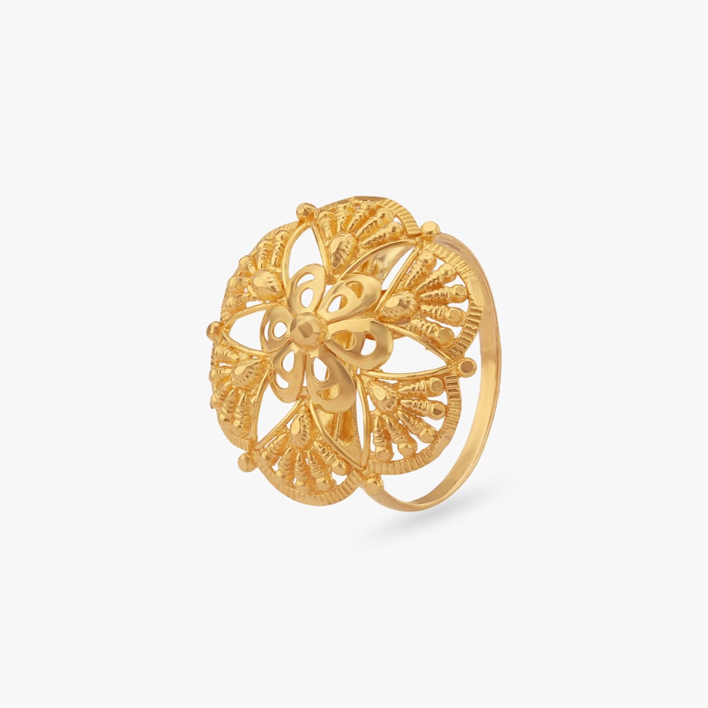 

Intricate Filigree Gold Ring