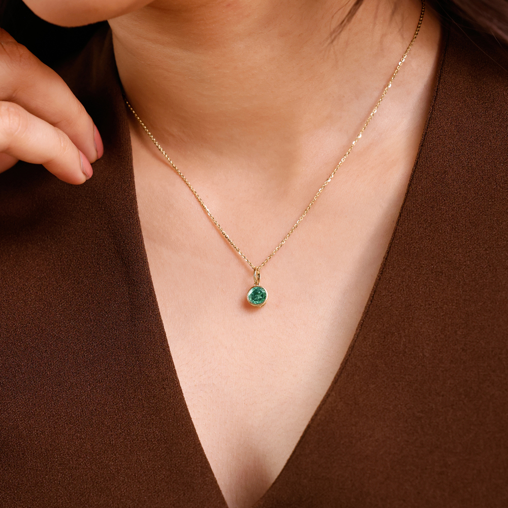 Sleek Contemporary Emerald Gold Pendant,,hi-res image number null
