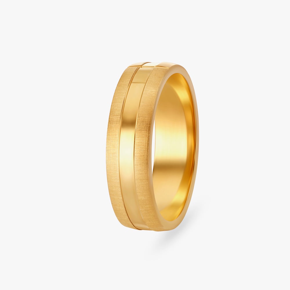 Sculpted Men's Gold Finger Ring,,hi-res image number null