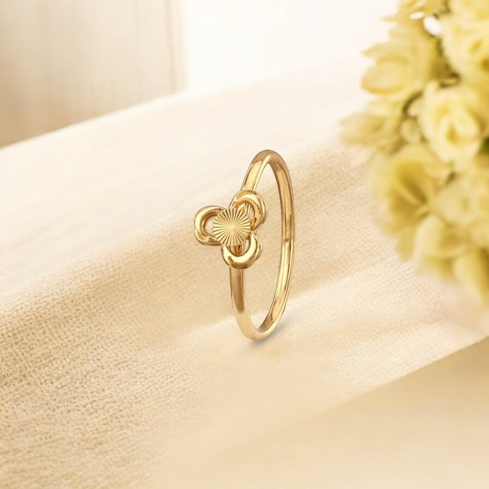 Mini Clover Gold Ring,,hi-res image number null