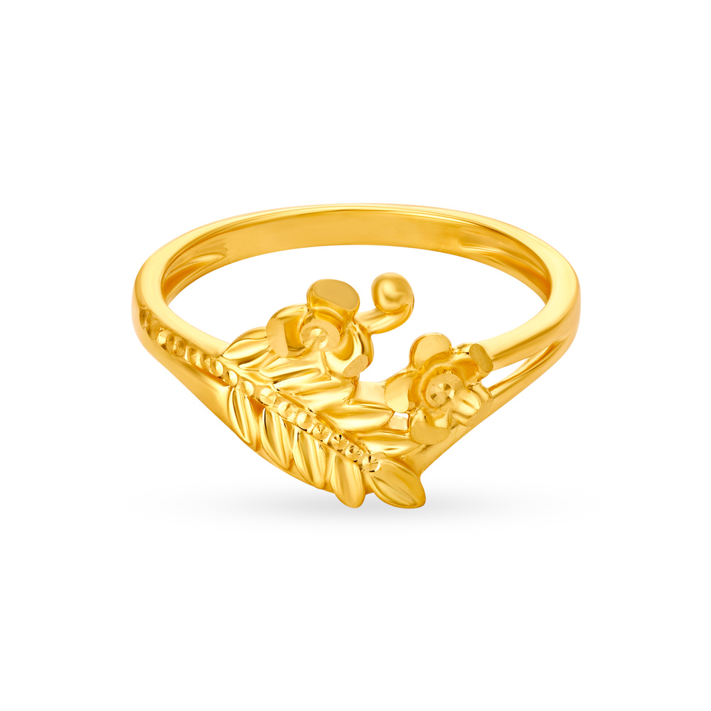 Glamorous Yellow Gold Floral Finger Ring,,hi-res image number null