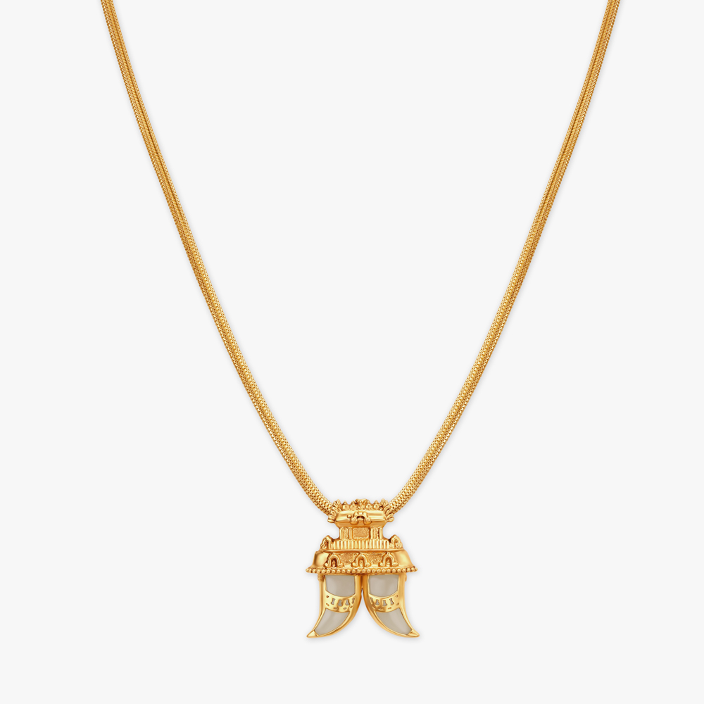 Valiant Claw shape Pendant with Chain,,hi-res image number null
