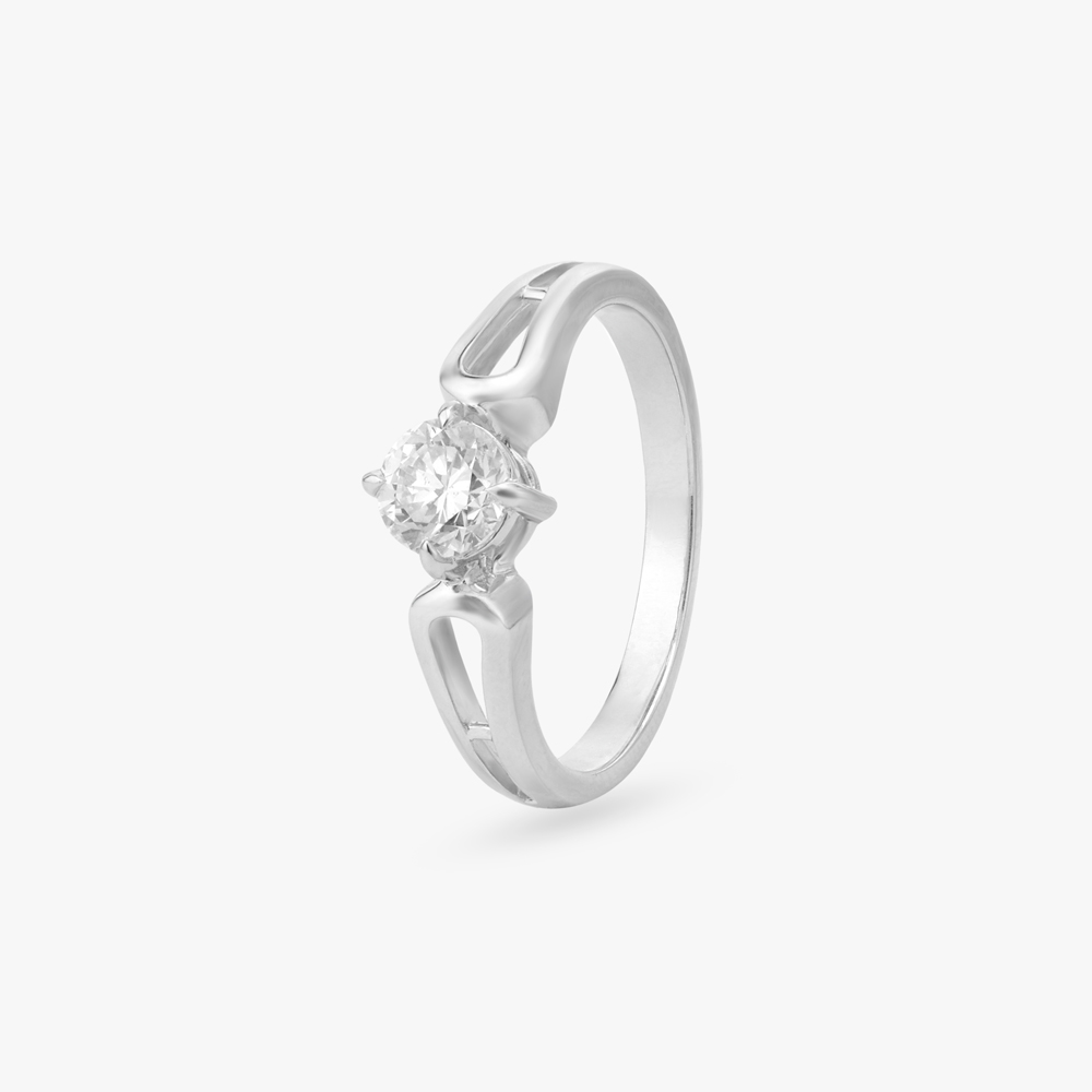 

Halo Arc Solitaire Ring