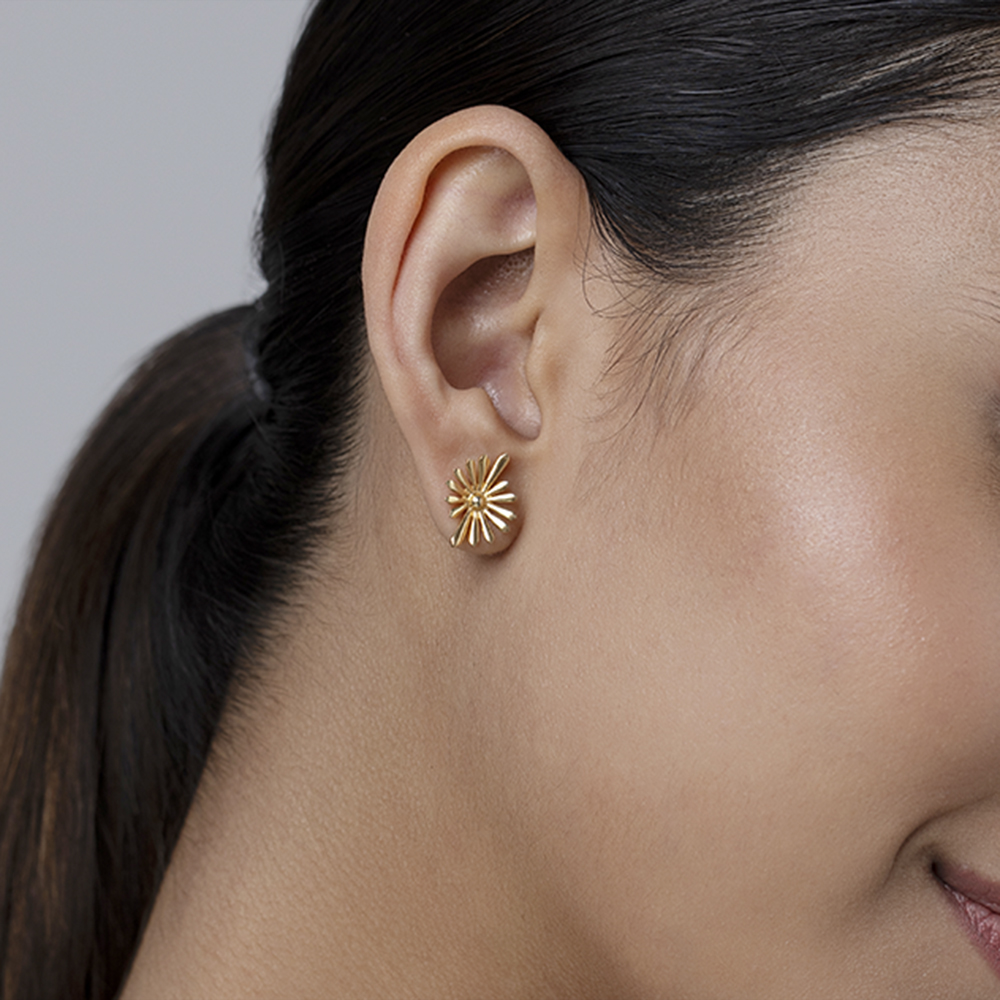 Dazzling Sunburst Gold Stud Earrings,,hi-res image number null
