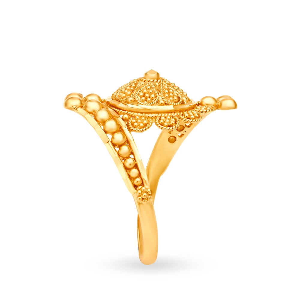 Gorgeous 22 Karat Yellow Gold Tradtional Ring,,hi-res image number null