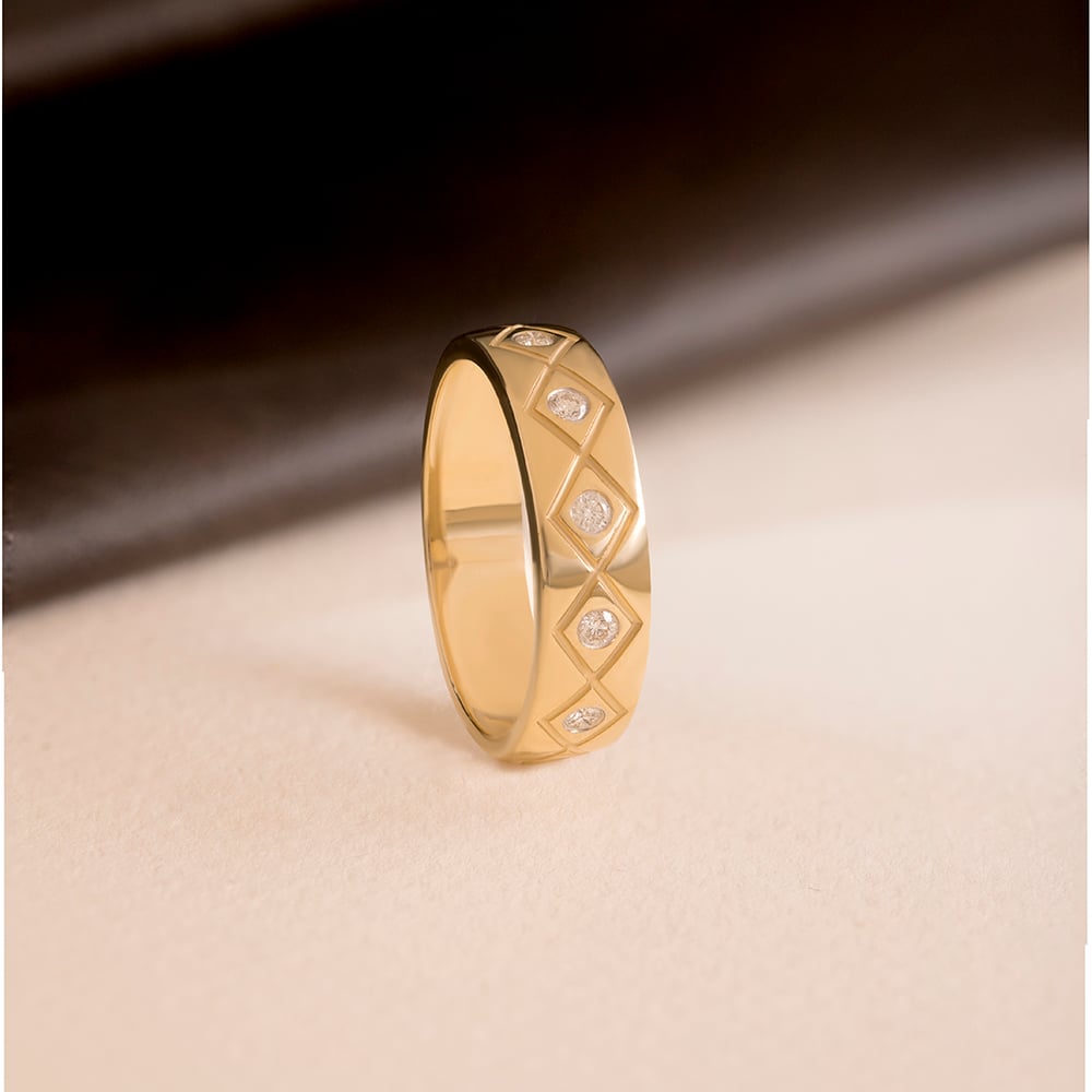 Grided Glitz Gold & Diamond Finger Ring for Men,,hi-res image number null