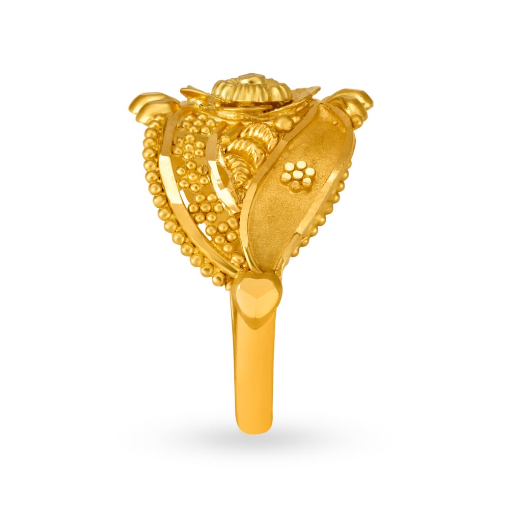 Quintessential Floral Pattern Gold Finger Ring,,hi-res image number null