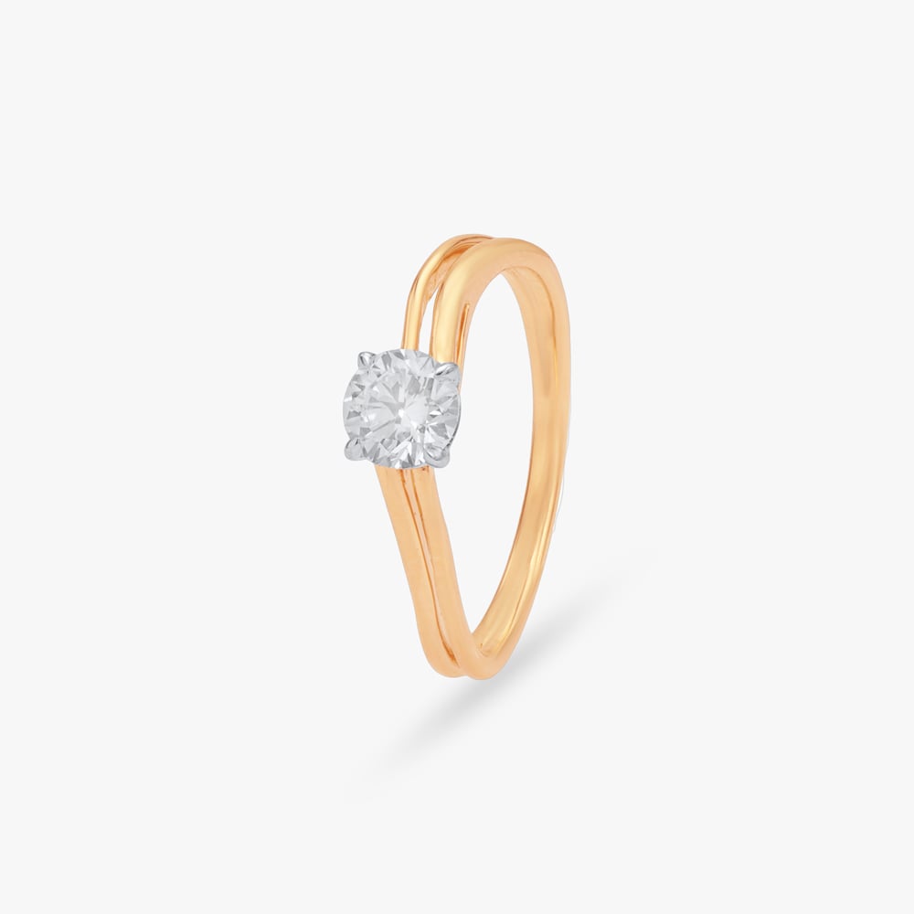 

Grace Arc Solitaire Ring