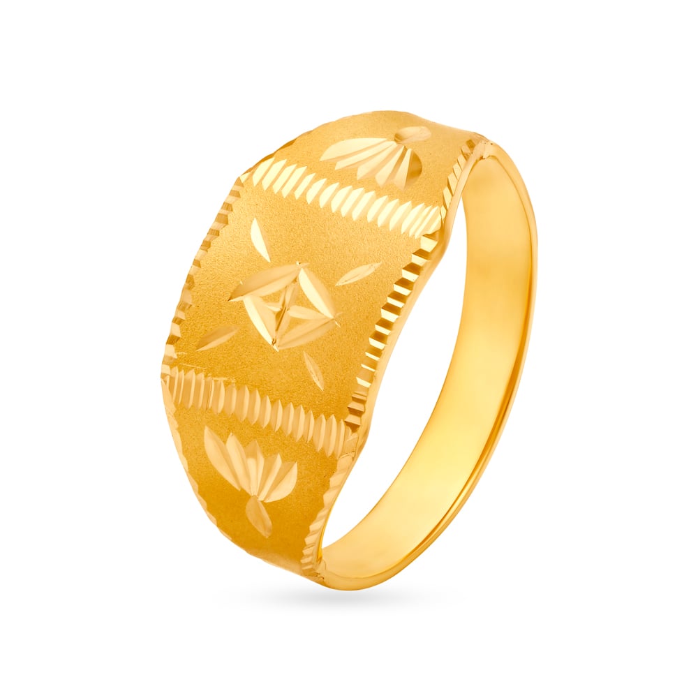 Carved Diamond Pattern Gold Finger Ring For Men