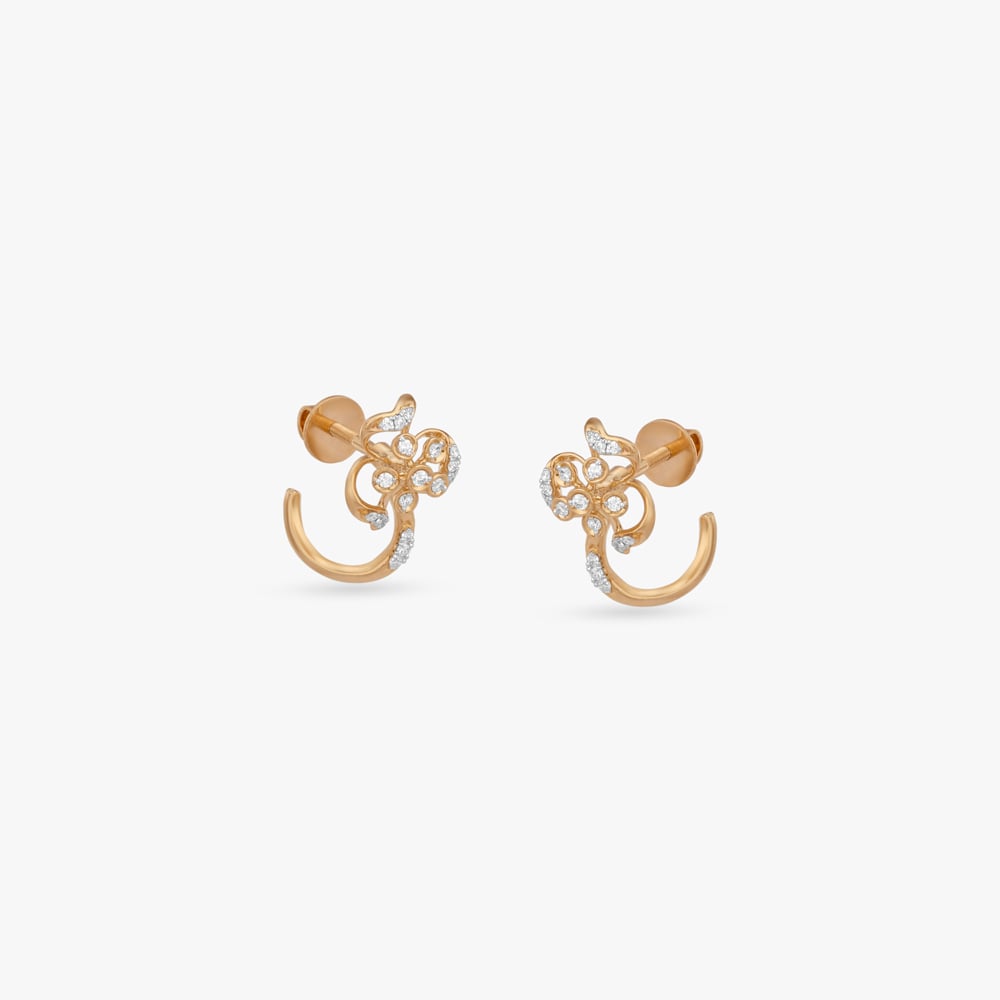 

Floral Curve Diamond Stud Earrings