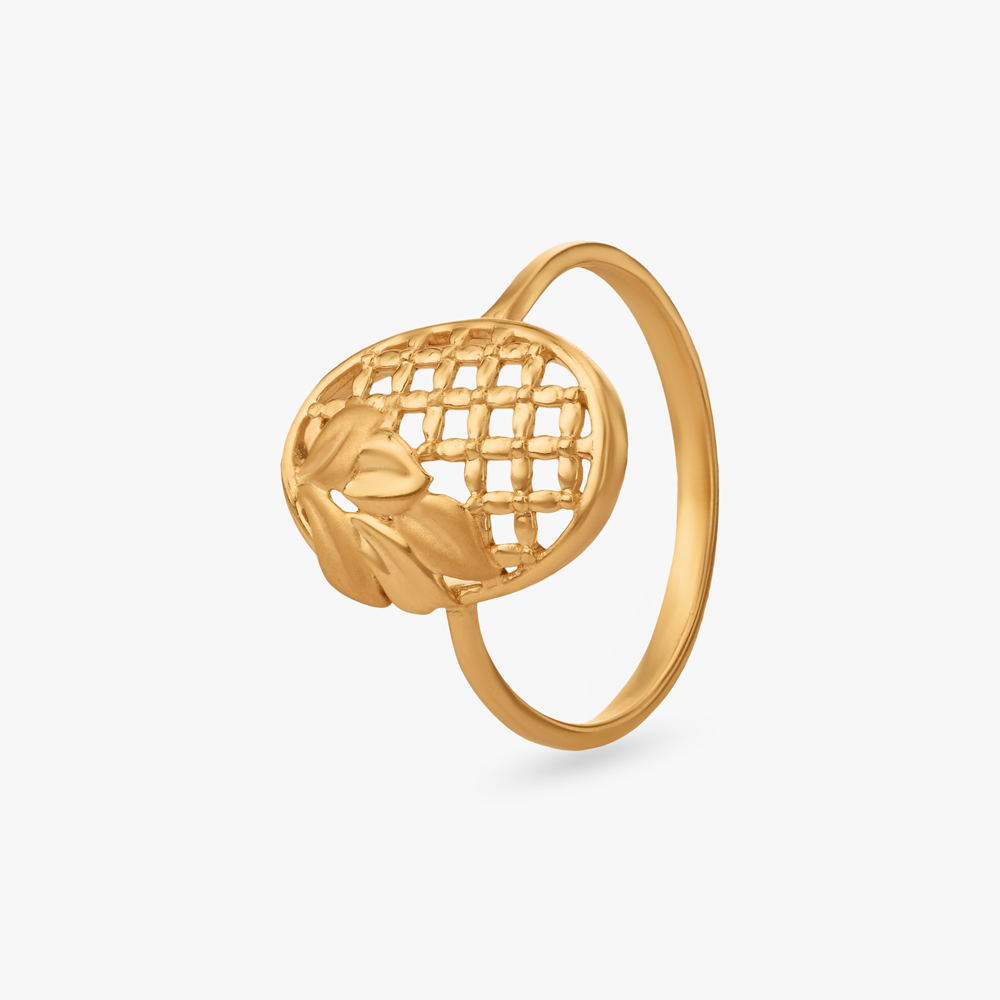 

Soft Structure Gold Ring