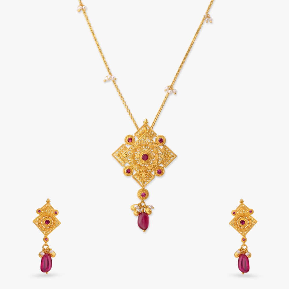 Radiant Heritage Gold Pendant with Chain and Earrings Set,,hi-res image number null