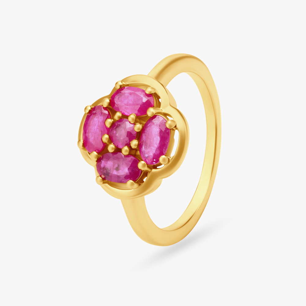 Cocktail Look Royal Diamond, Ruby and Sapphire Ring in Rose Gold