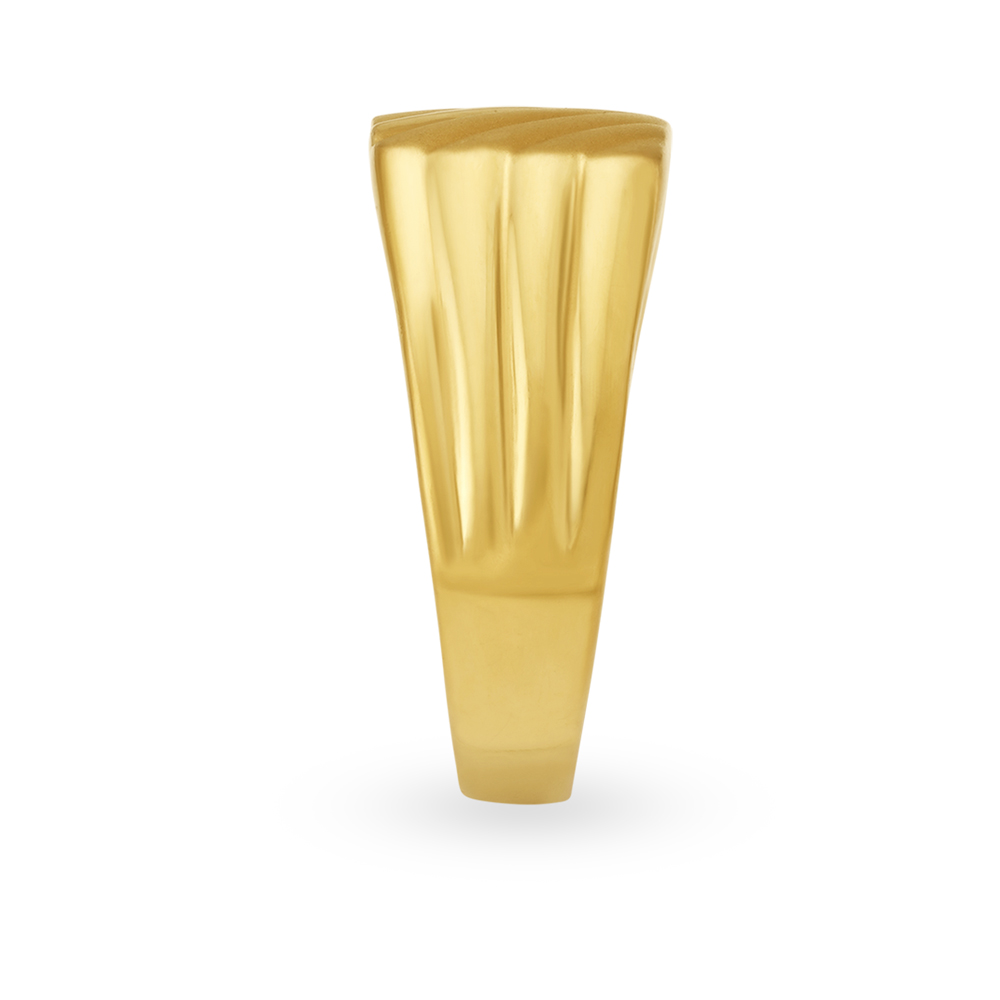 Intriguing 22 Karat Yellow Gold Ridged Pattern Finger Ring,,hi-res image number null