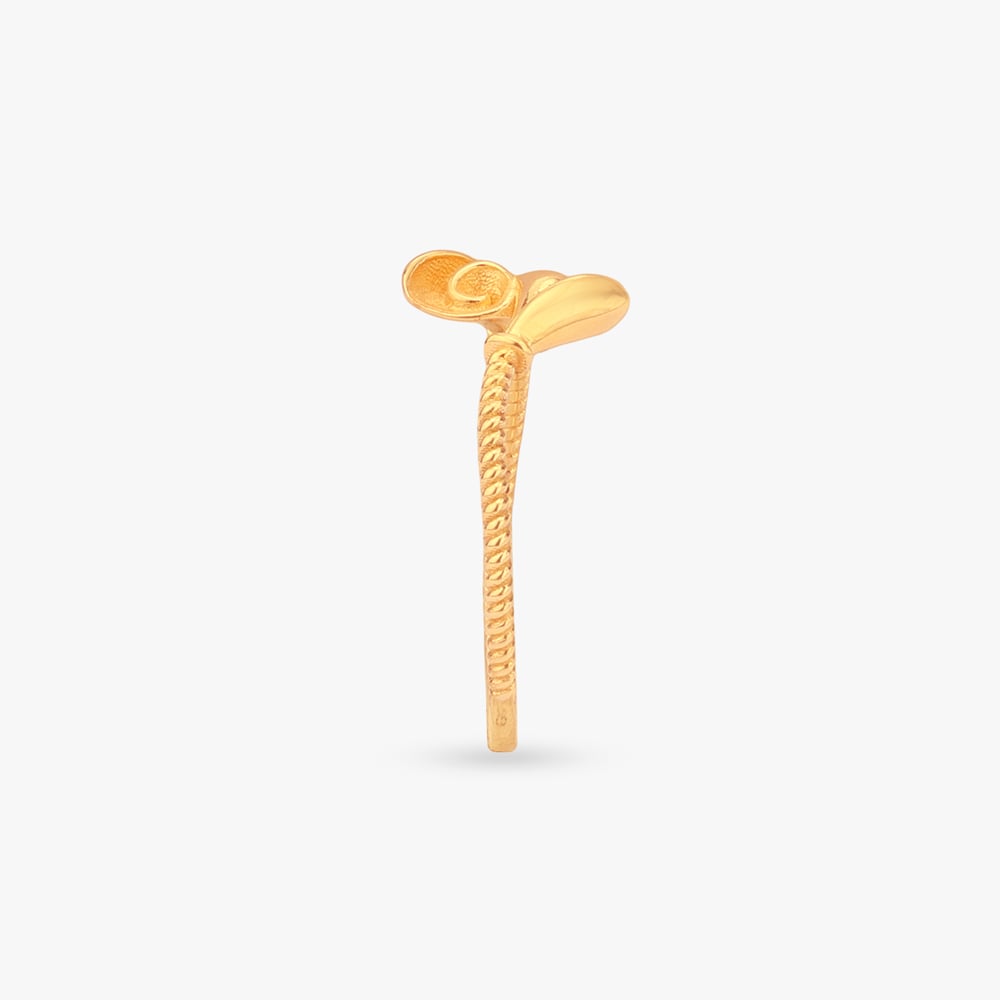 Sculpted Swirl Gold Finger Ring,,hi-res image number null